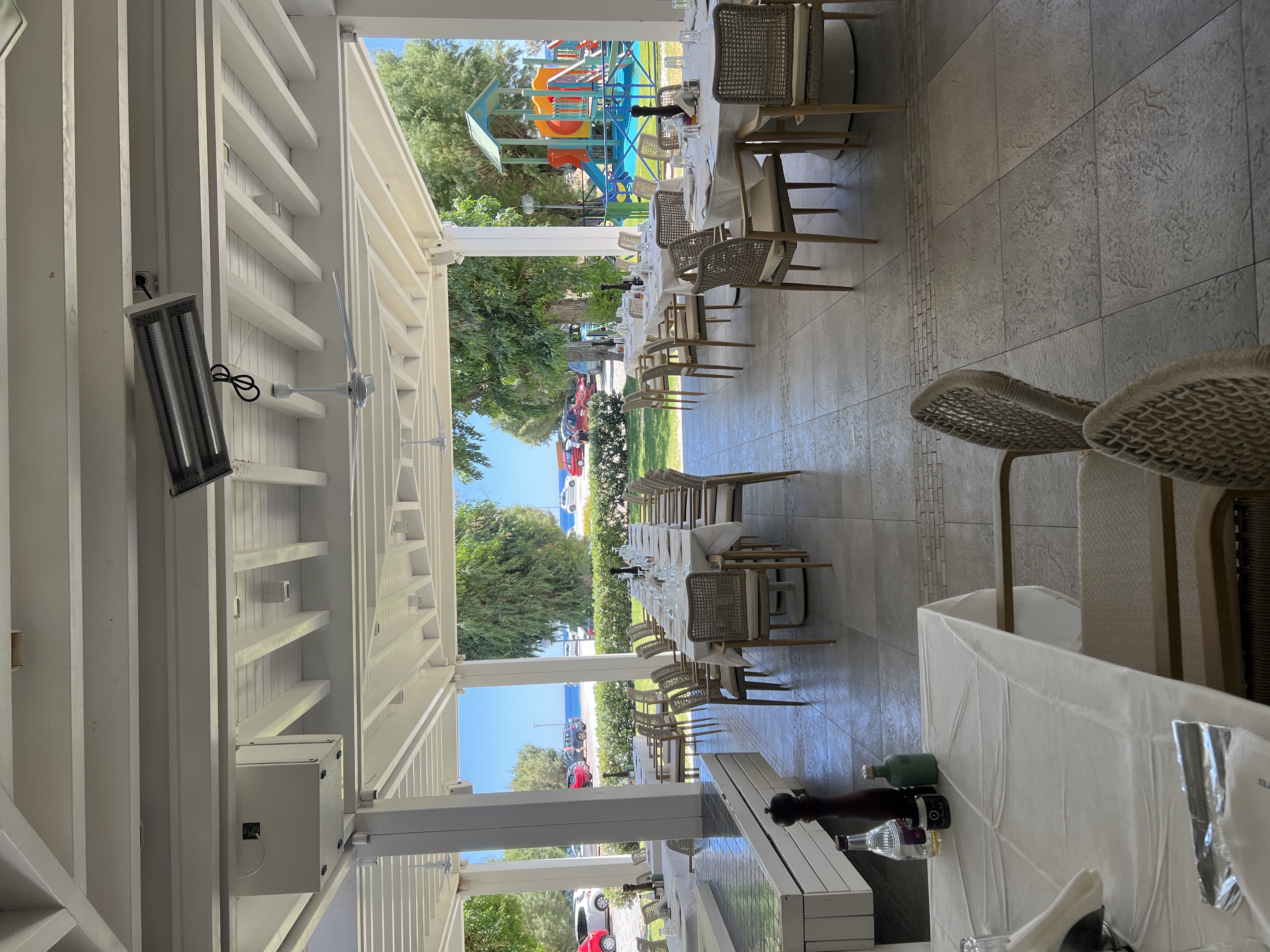 Avantis restaurant