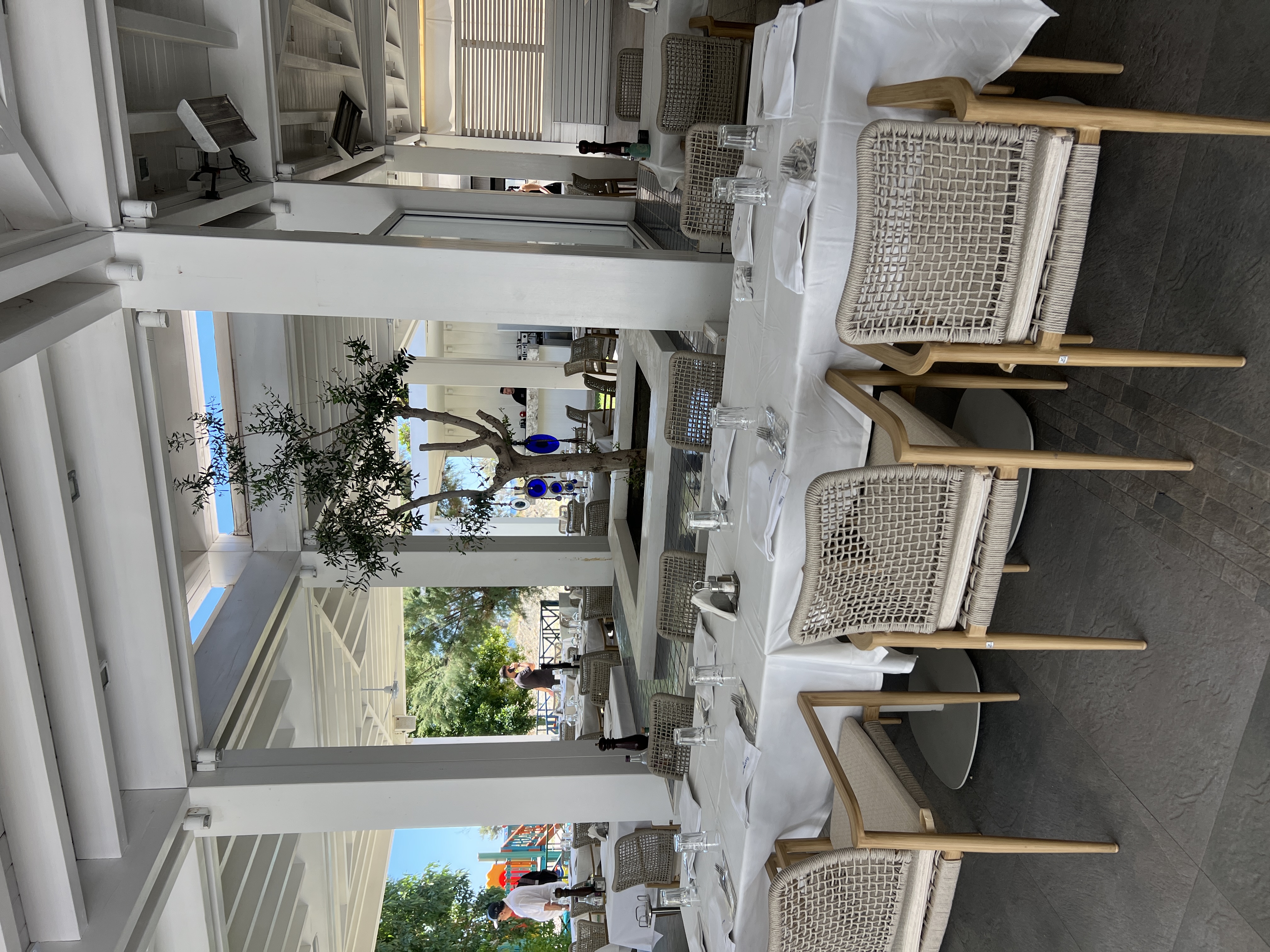 Avantis restaurant
