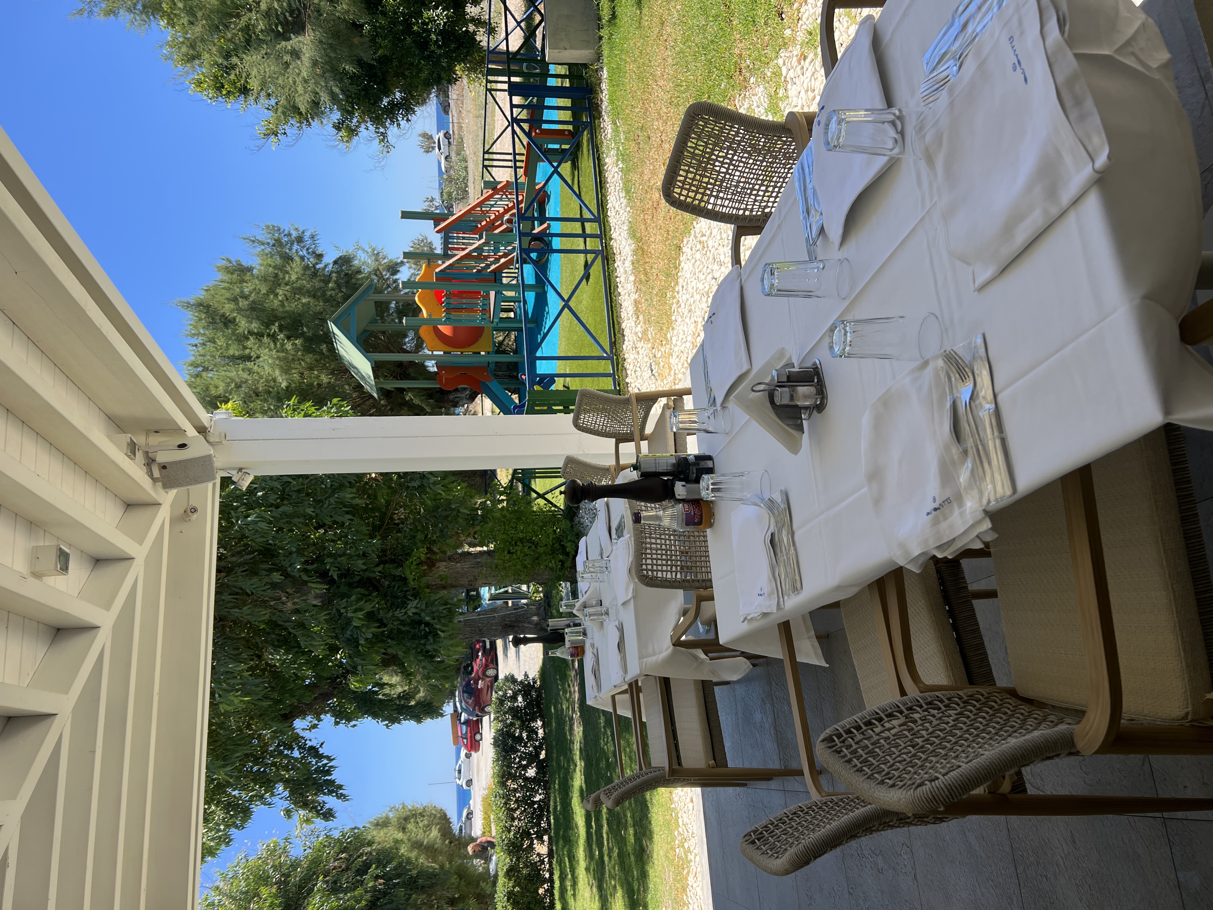 Avantis outdoor dining terrace